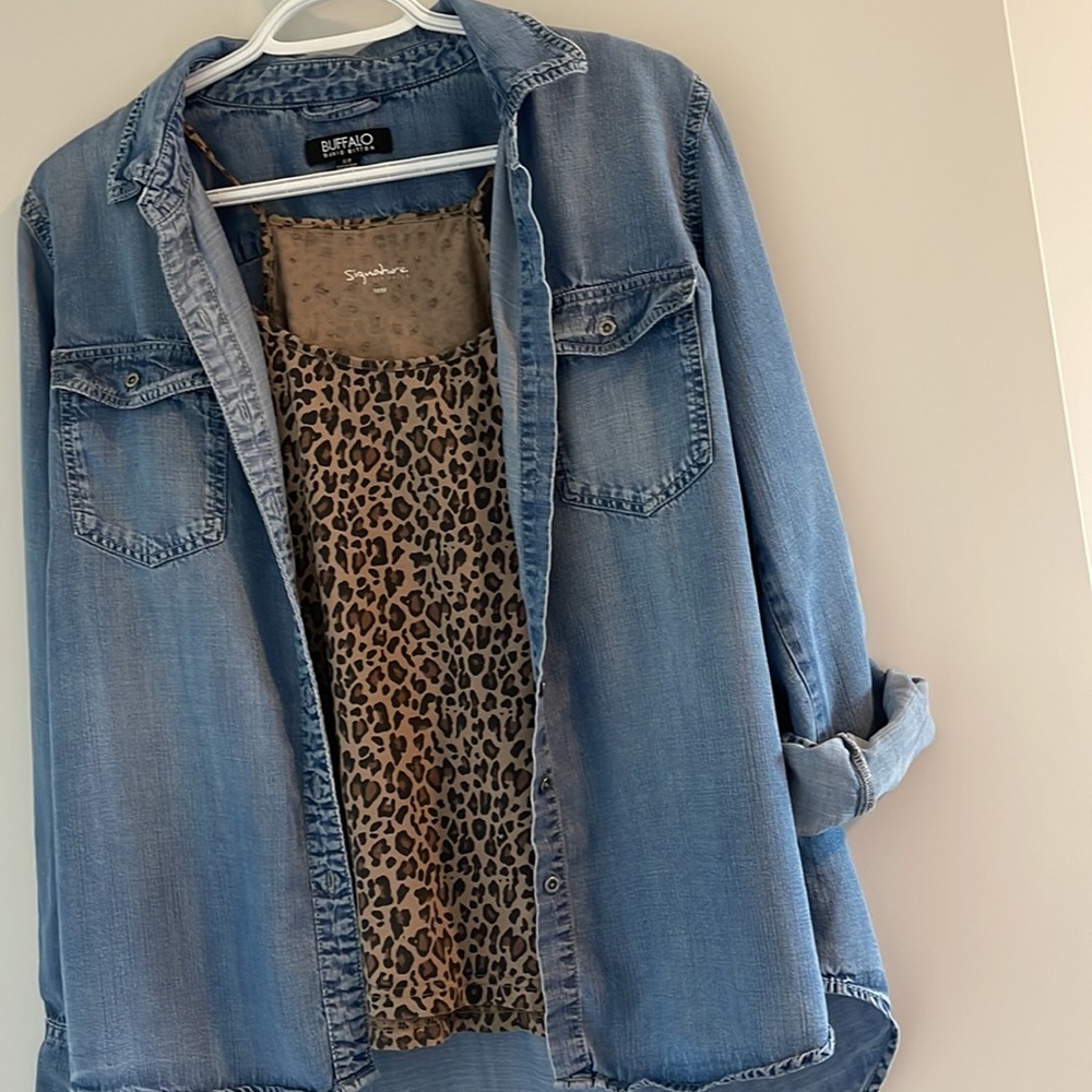 Buffalo David Bitton Button Down Chambray Denim Shirt Sz Sm